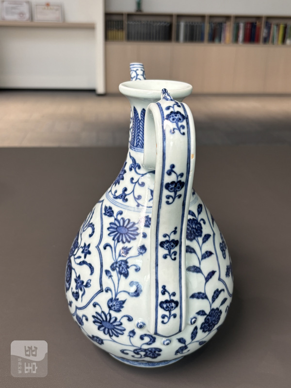 清乾隆 青花开光折枝花果纹执壶 - 图6